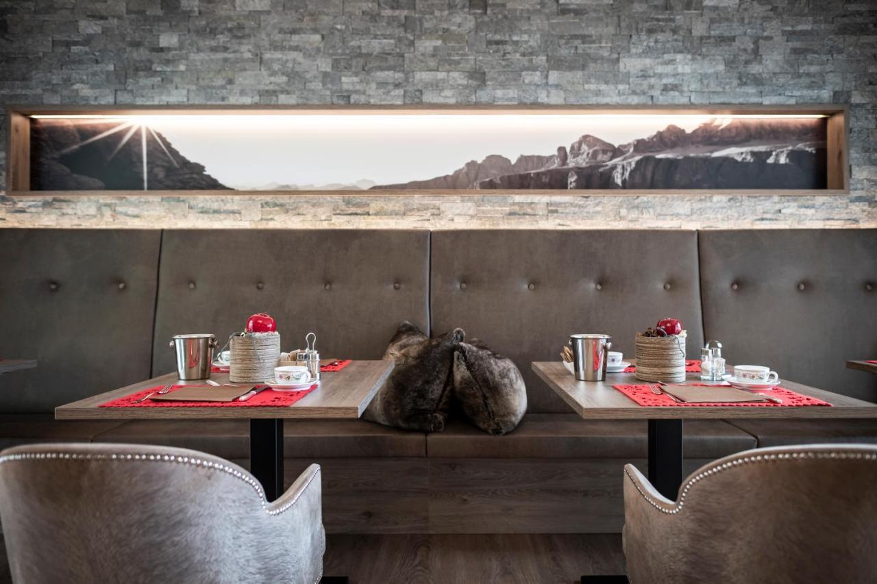 Garni B&B Schenk Sëlva di Val Gardena Eksteriør billede