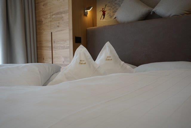 Garni B&B Schenk Sëlva di Val Gardena Eksteriør billede