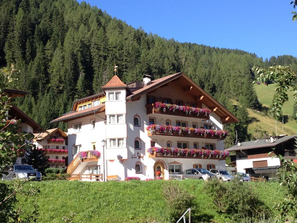 Garni B&B Schenk Sëlva di Val Gardena Eksteriør billede