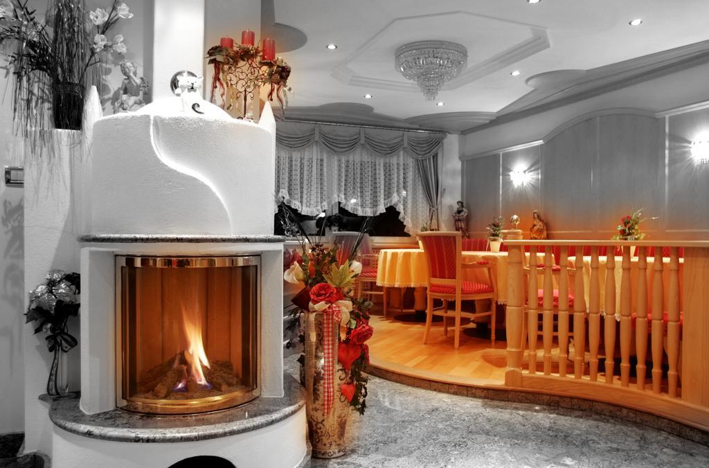 Garni B&B Schenk Sëlva di Val Gardena Eksteriør billede
